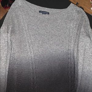 grey/black ombré american eagle sweater